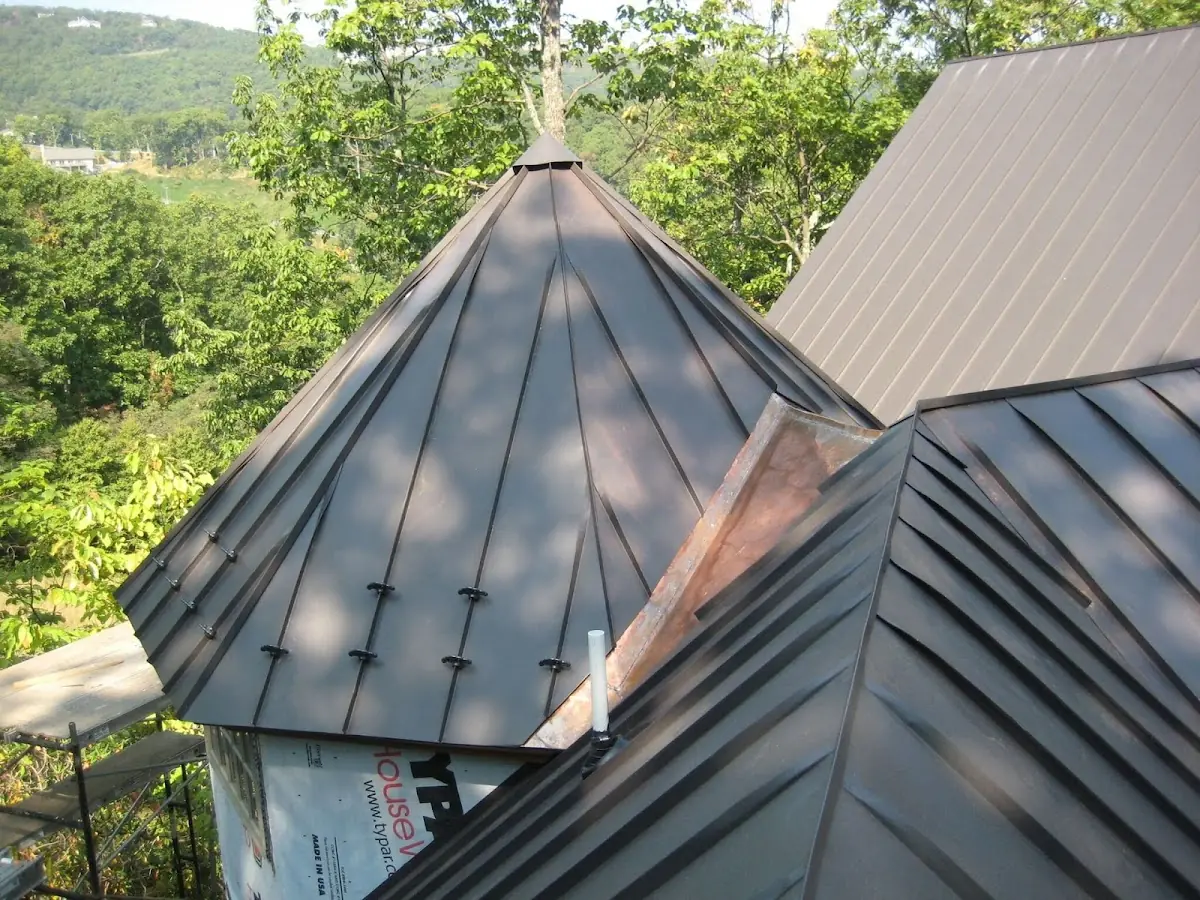 Professional Gutter Cleaning by Craftsman Roofing in Coloma